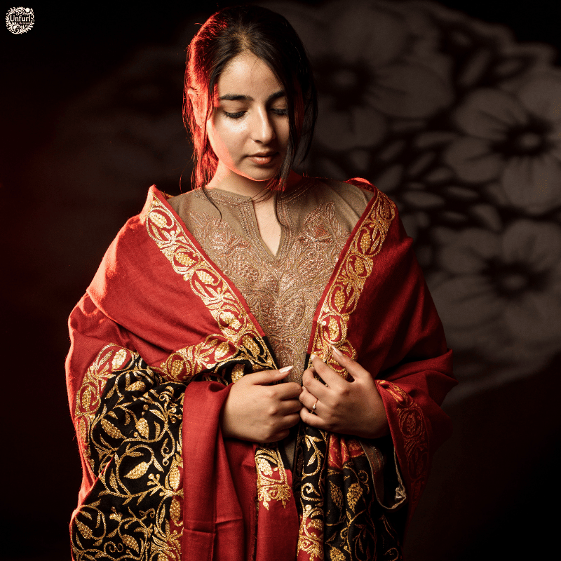 Scarlet Gild Tilla Pashmina Shawl