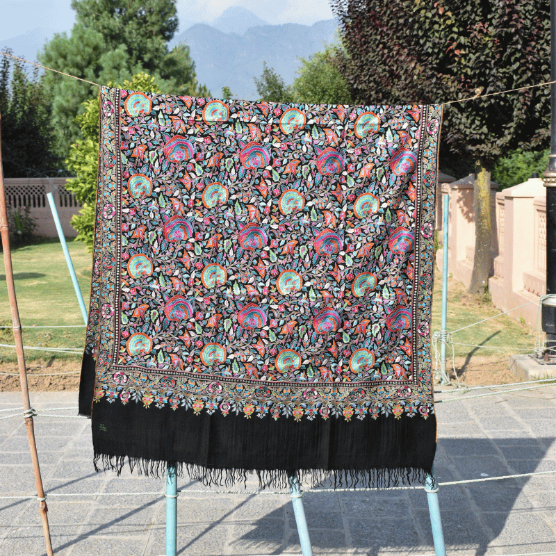 Black Rose Garden Pashmina