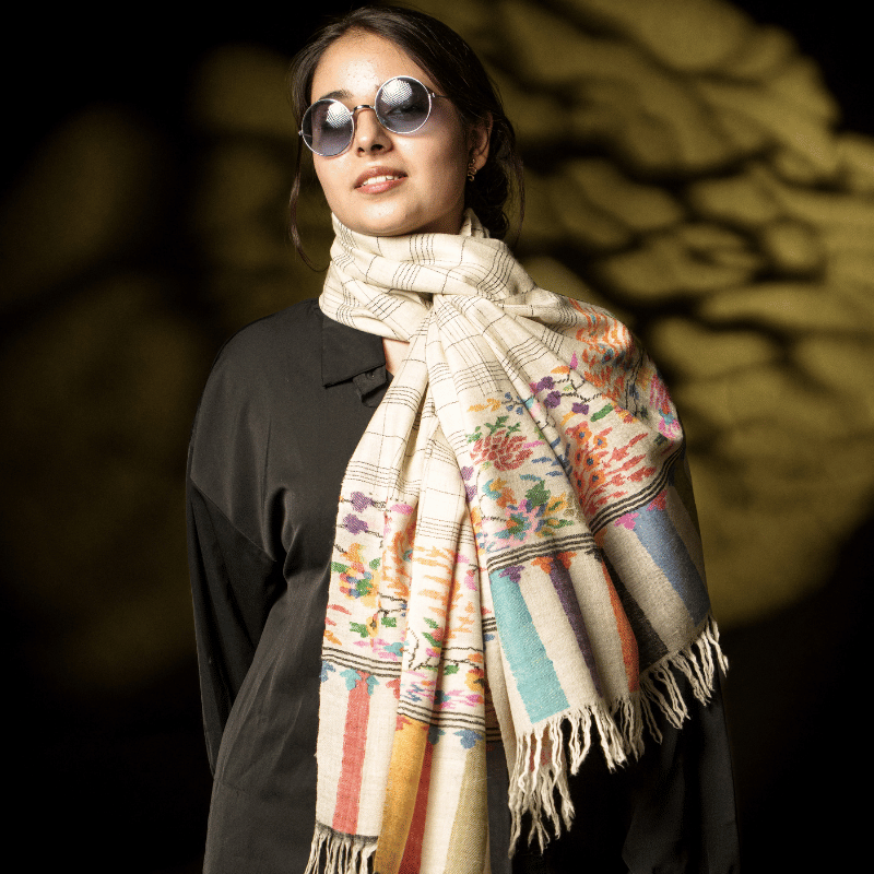 Ivory Check Kani Pashmina Wrap - Image 3