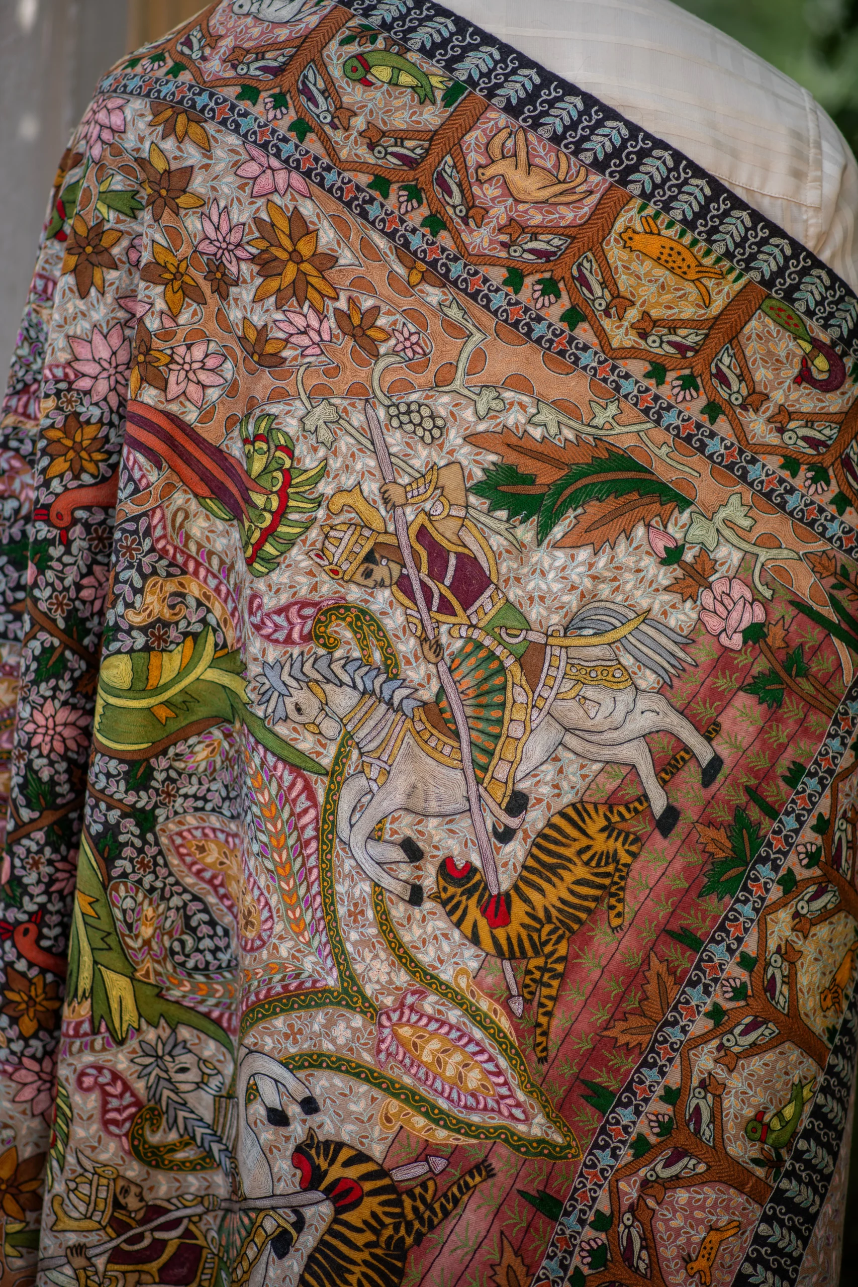 Royal Hunting Kalamkari Pashmina - Image 2